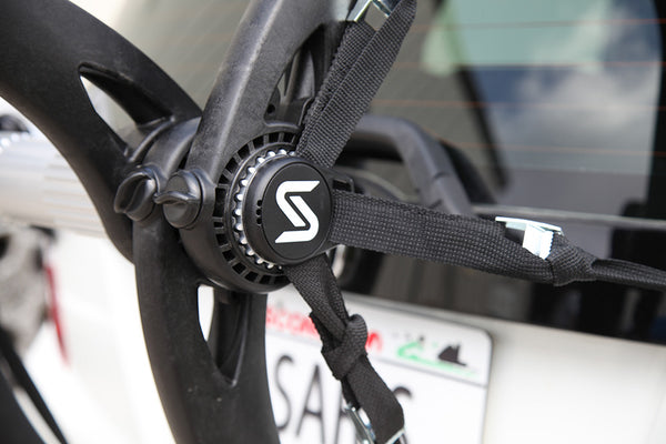 Saris Bones EX trunk rack — anti-sway cradle detail