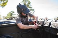 Saris Tailgate Pad — integrated zippered storage pocket on rear panel